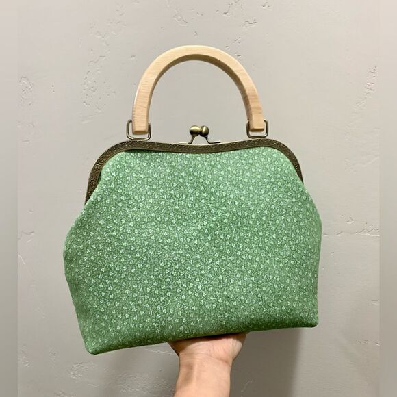 Handmade Genuine Nubuck Leather Embossed Wood Handle Kiss-lock Satchel Bag - Picture 5 of 13